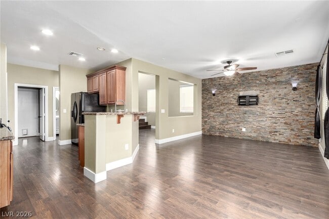 Building Photo - 10622 S Blue Larkspur Ct