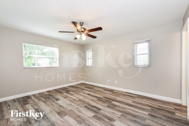 Building Photo - 4419 N Gulf Cir