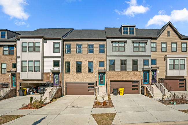 Primary Photo - 7606 Quartzite Ln