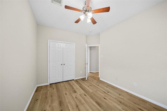 Building Photo - 3106 Rainbow Ct