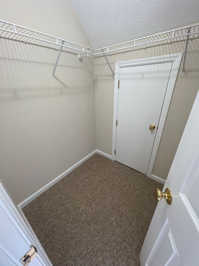 Building Photo - Taleeda 453-457