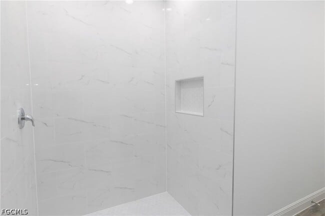 Building Photo - 1476 Rugby Cir