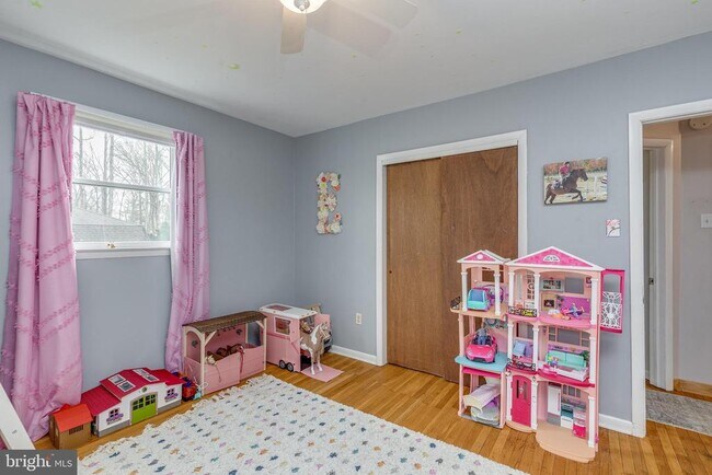 Building Photo - 24 Virginia Trail