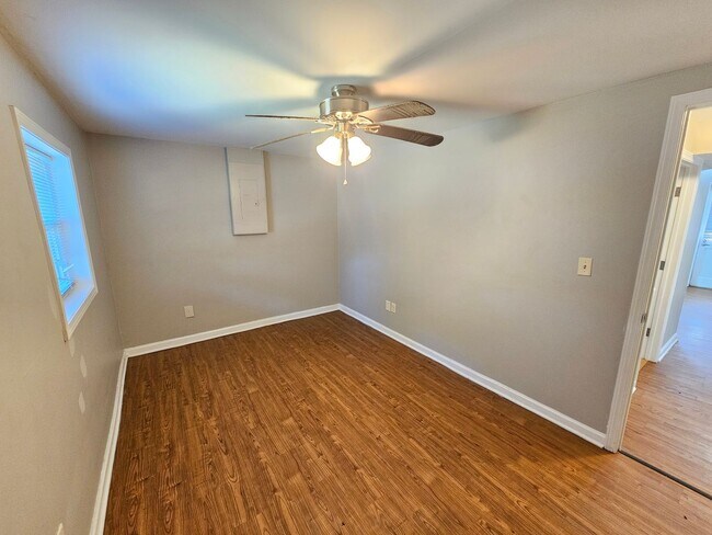 Building Photo - 777 Old Embreeville Rd