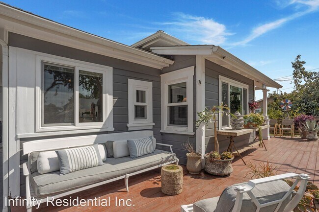 Building Photo - 2 br, 1 bath House - 135 N C Street