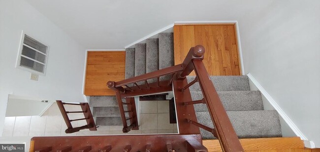 Building Photo - 20 Merino Ct