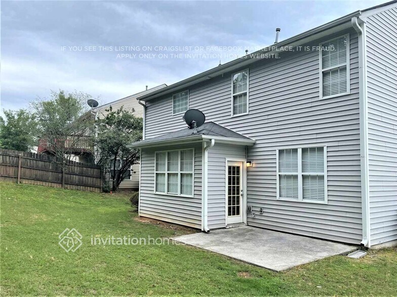 Building Photo - 1987 Ridgestone Run SW