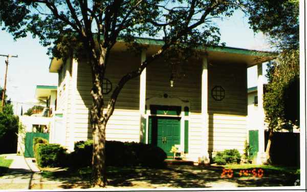 Building Photo - 3689 Bridgeport Court