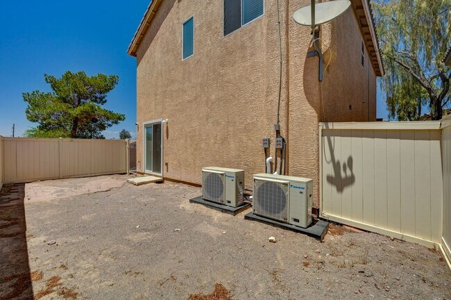 Building Photo - Fully Remodeled 3 Bed/ 2.5 Bath Home For Rent