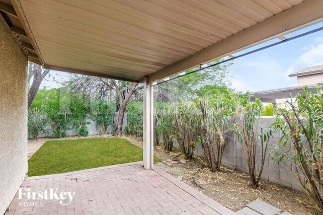 Building Photo - 9966 E Deer Trail