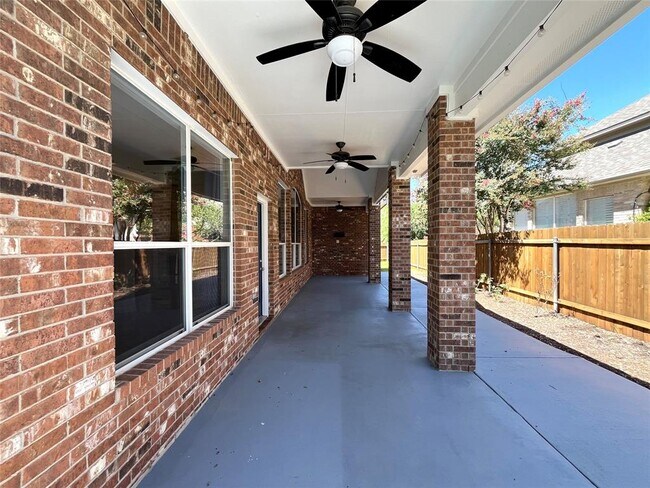 Building Photo - 3004 Edgecreek Pl