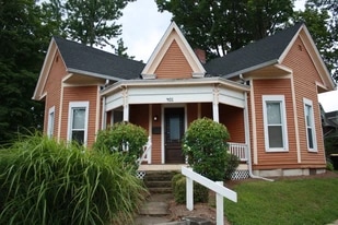 Building Photo - 401 S Dunn St