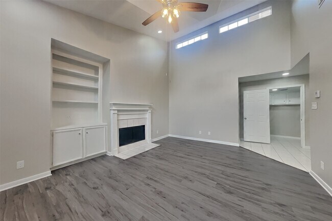 Building Photo - 14519 Sandalfoot St