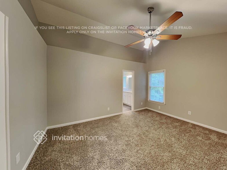 Building Photo - 10004 Gladwick Ct