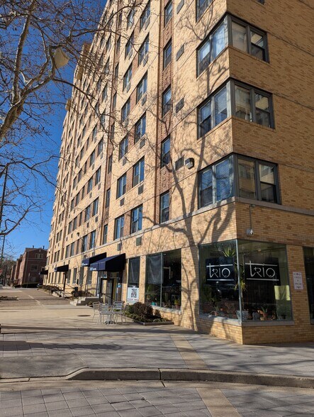 Building Photo - 2601 Pennsylvania Ave