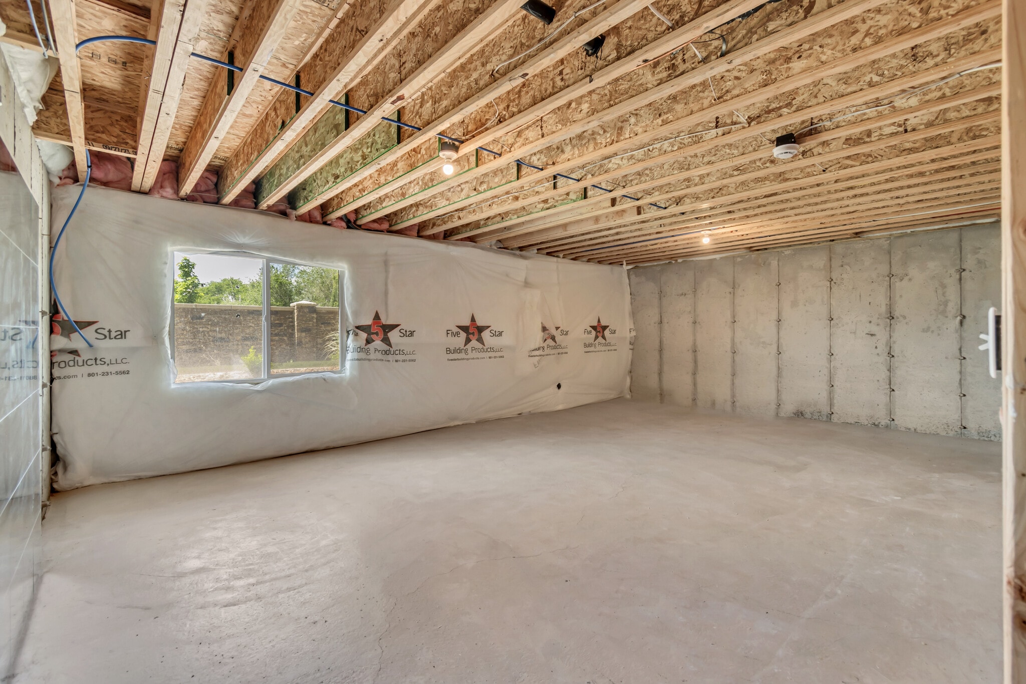 Building Photo - 1593 N 1870 E