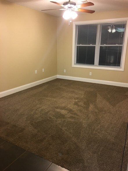 Living room - 1640 Blue Horizon Dr