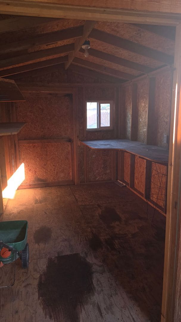 Building Photo - Ranch house with lots of storage.