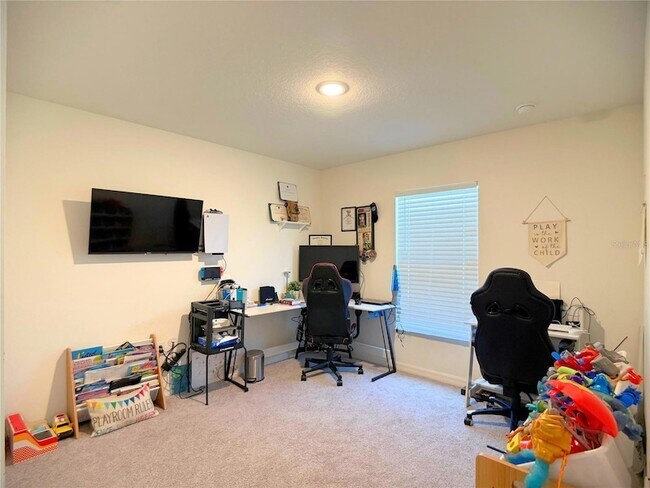 Building Photo - 4394 SW 170th Street Rd