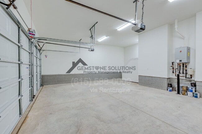 Building Photo - 1001 Championship Blvd