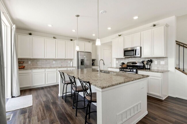 Building Photo - Stunner in North-East Fort Collins with 4-Bedrooms, 2.5 Bathrooms, and 2-Car Garage