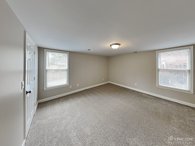 Building Photo - 4932 Tulip Grove Ln