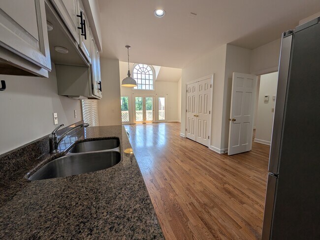 Building Photo - 407 Clairton Ct