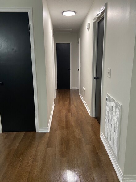 Hallway - 100 Belle Cir