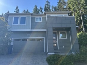 Building Photo - 4132 223rd Pl SE