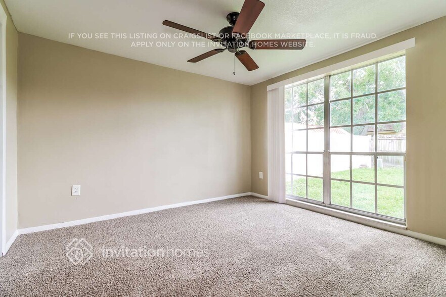 Building Photo - 3824 Sail Dr