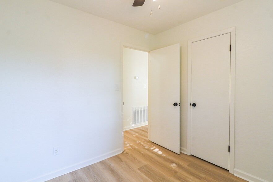 Building Photo - 86 cr 122