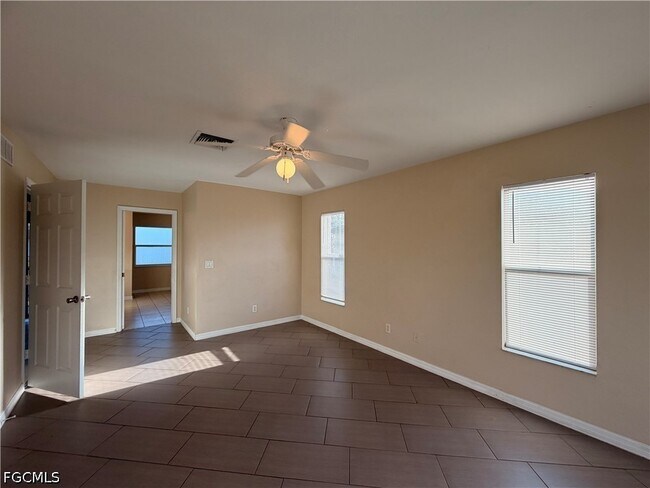 Building Photo - 3808 25th St SW