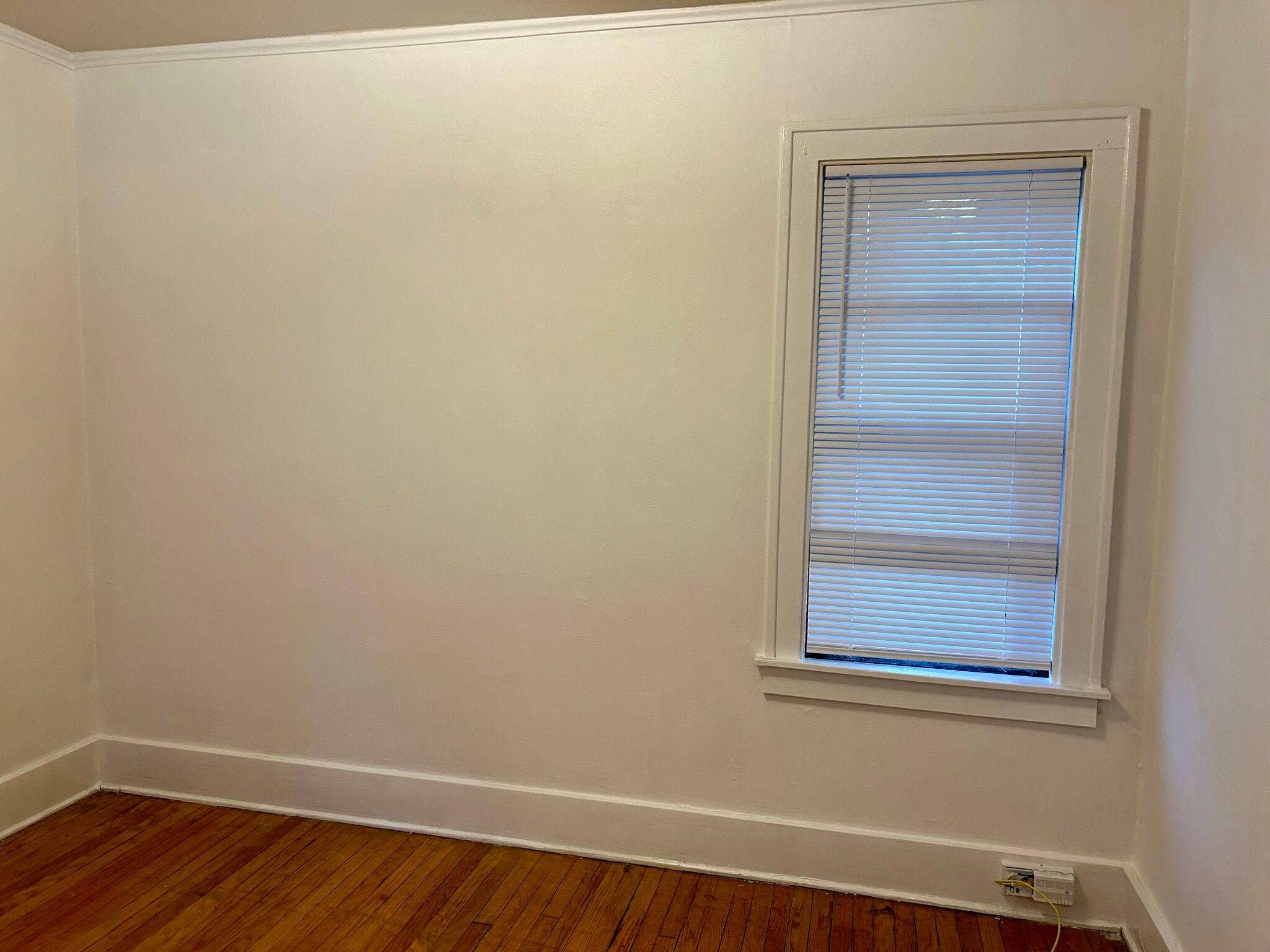 Two large bedrooms - 841 Nottingham Rd