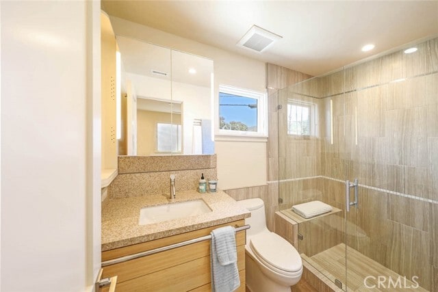 Building Photo - 376 Cliff Dr