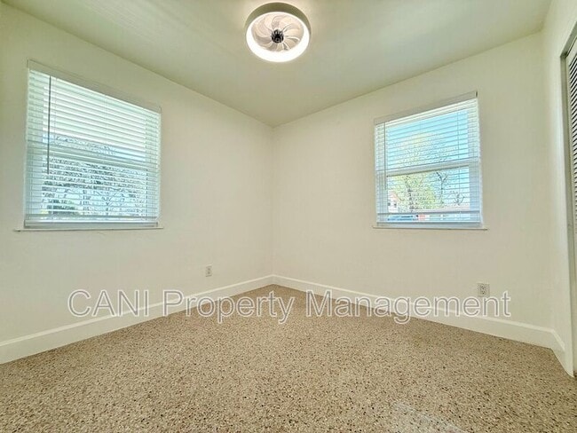 Building Photo - 750 Bethune St