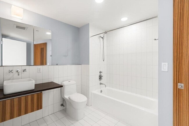 Building Photo - 141 Dorchester Ave