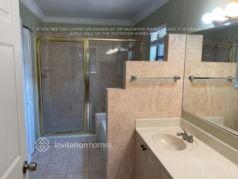 Building Photo - 8790 SW 57th St