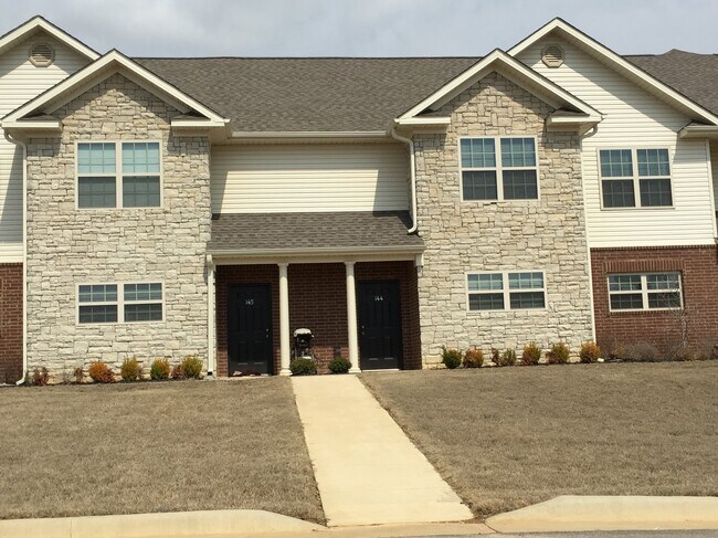 Building Photo - 954 E Craighead Forest Rd