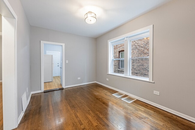 Building Photo - 1721 N Meade Ave