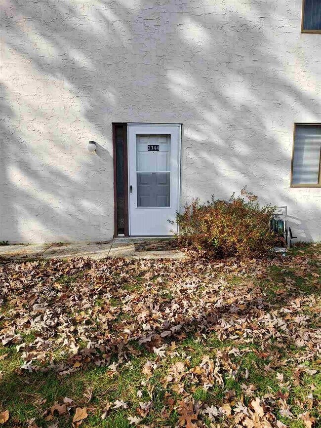 Primary Photo - 2744 Mimosa Ct