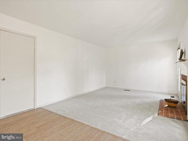 Building Photo - 7004 Dreams Way Ct