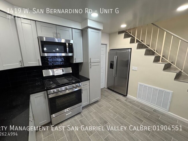 Building Photo - 1419 W San Bernardino Rd