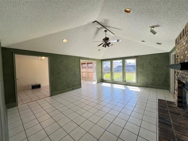 Building Photo - 2312 Blue Cypress Dr