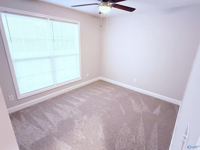 Building Photo - 118 Fuller Dr