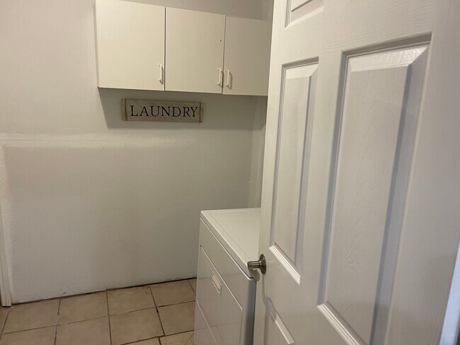 Building Photo - 4539 Guadalajara Dr