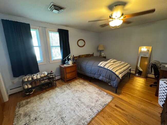 Building Photo - 37 Stoneham Dr
