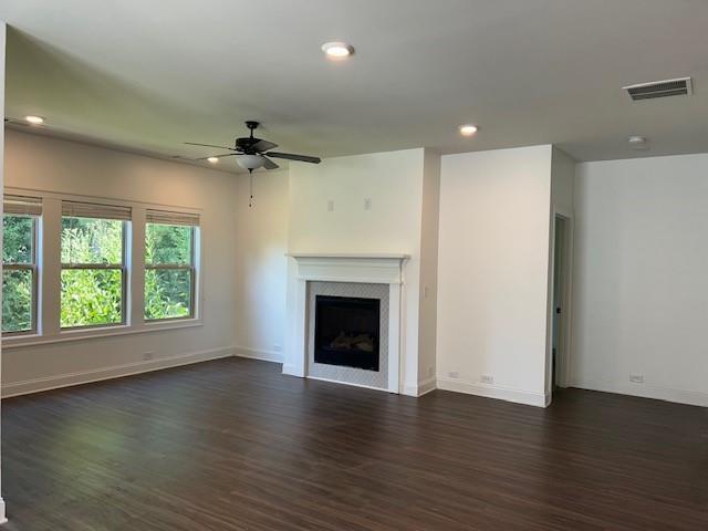 Building Photo - 229 Hickory Chase