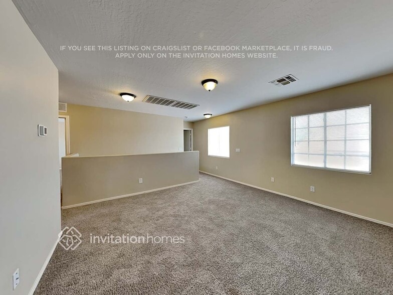 Building Photo - 12541 W Myer Ln