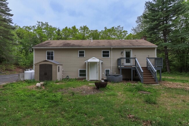 Building Photo - 240 Leda Ave