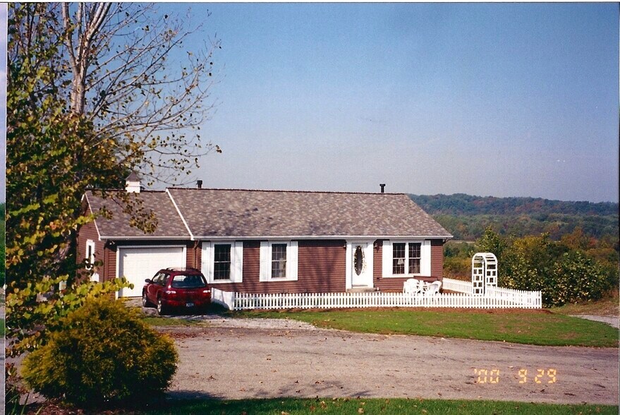 Front view - - 305 Furnace Dr
